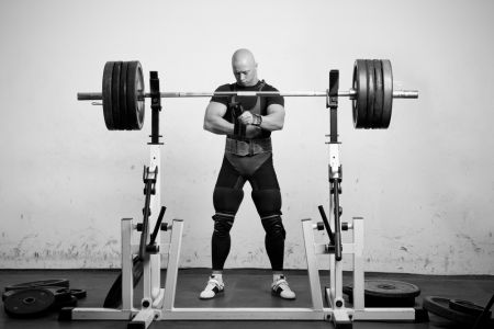 Antrenament de powerlifting pentru forta musculara